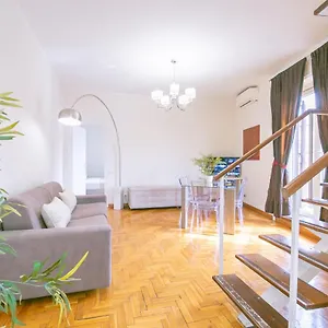 Penthouse In The Heart Of The Center Roma